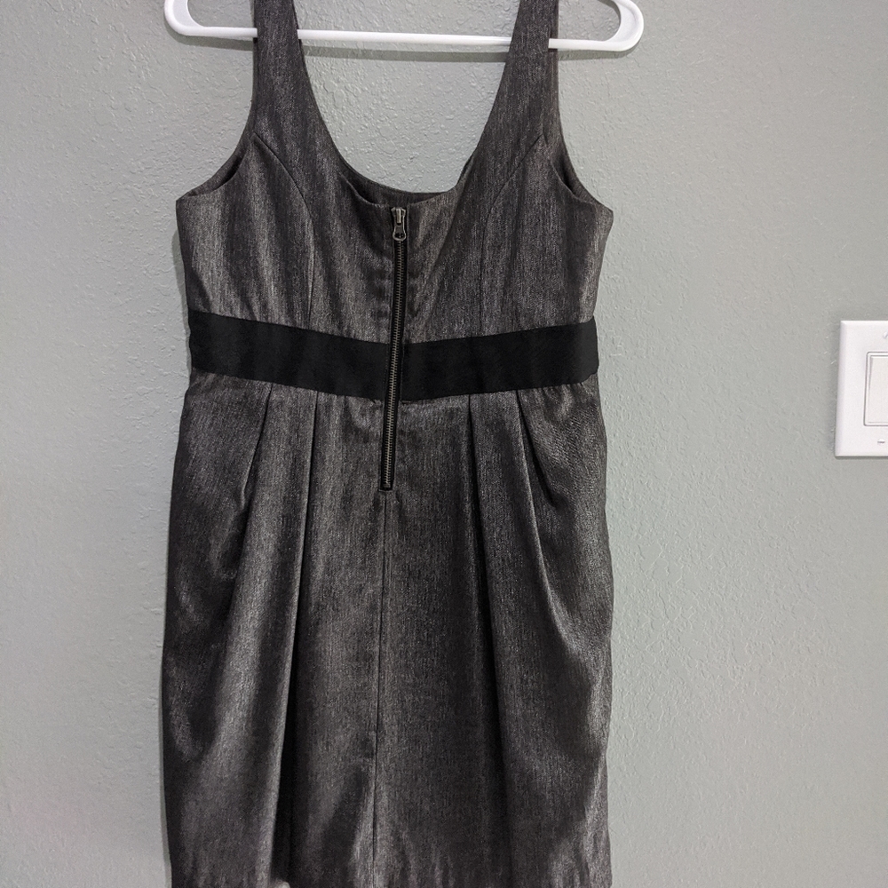 Dress - Picture 4 of 6